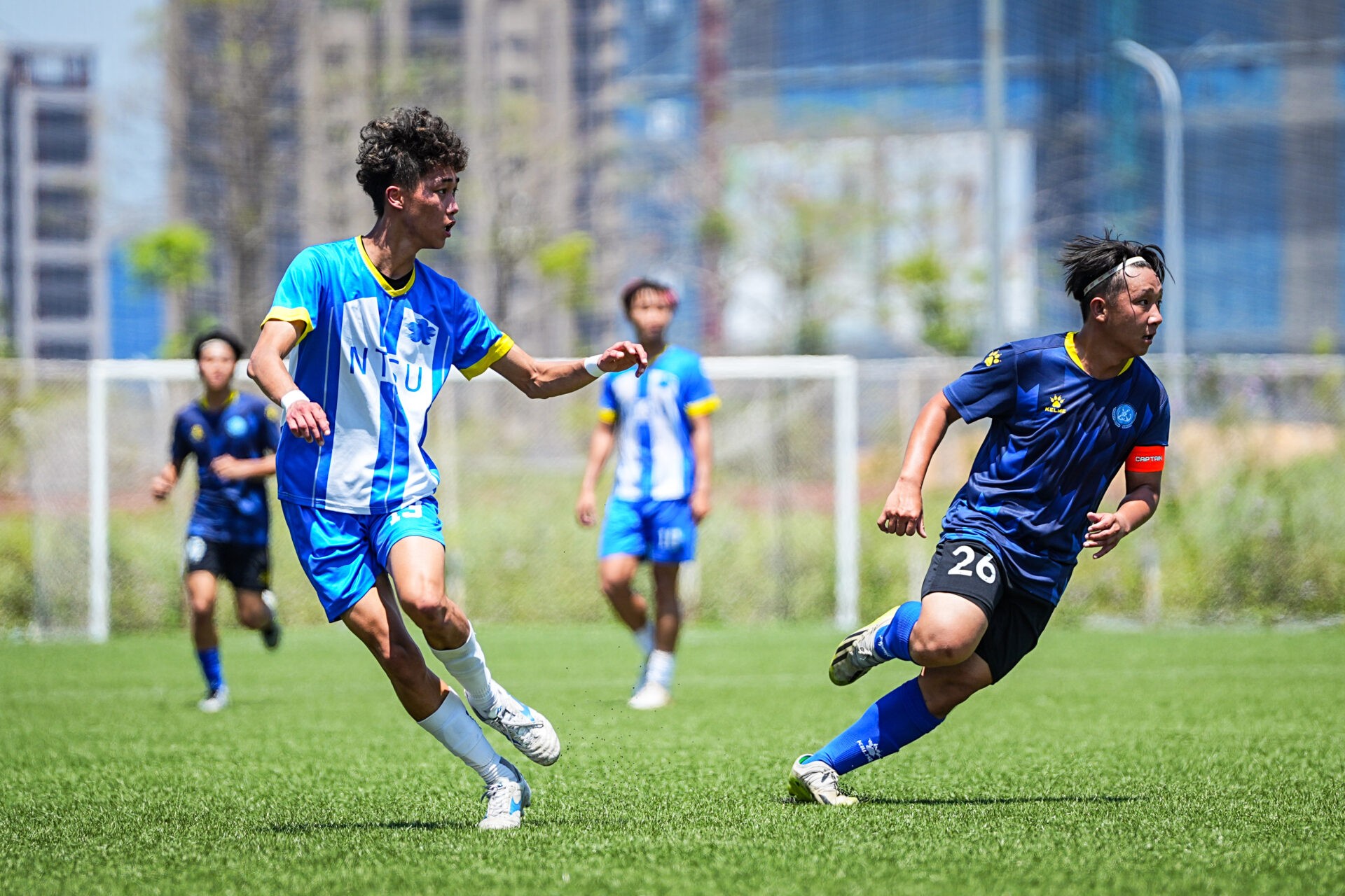 开香槟！中国女排3-1战胜日本豪取3连胜！赵勇变阵封神